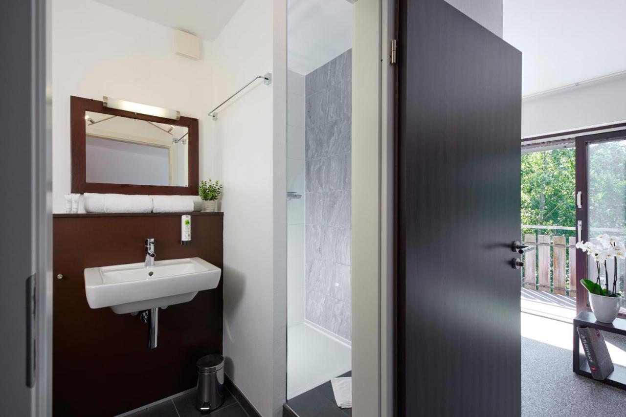 Avital Hotel