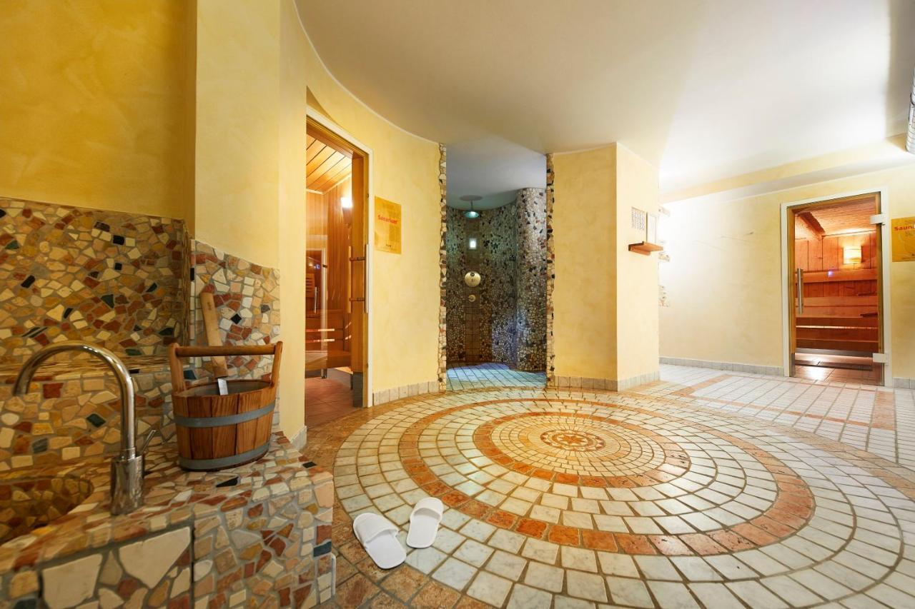 Avital Hotel